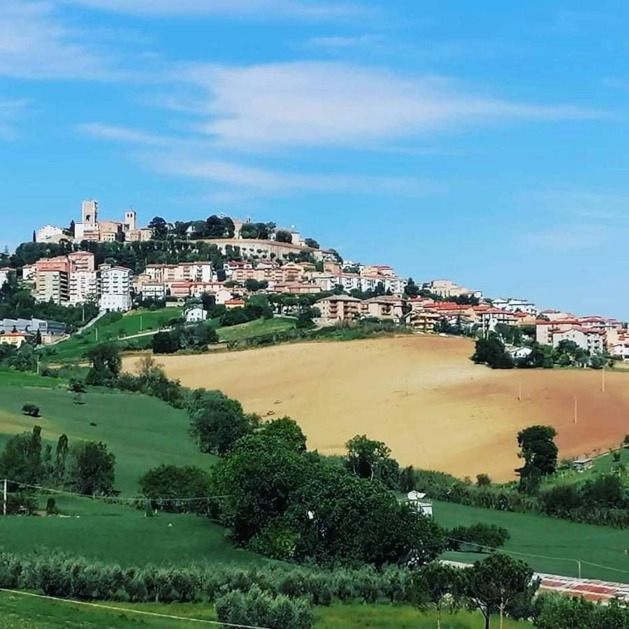 Auximum Appartamenti Osimo Bagian luar foto
