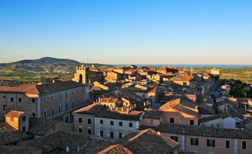 Auximum Appartamenti Osimo Bagian luar foto